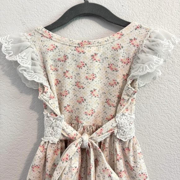 Haute Baby Pink & Cream with Lace Details Sundress with Flutter Sleeves. Size 6Y - Picture 8 of 14